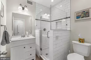 2114 Oakford St, Philadelphia, PA 19146 - Photo 19