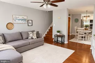 609 Acorn St, Philadelphia, PA 19128 - Photo 3