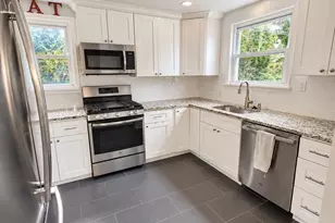 609 Acorn St, Philadelphia, PA 19128 - Photo 3