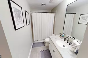 102 Church St, Philadelphia, PA 19106 - Photo 7