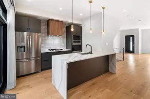 2042 Trenton Ave, Philadelphia, PA 19125 - Photo 5