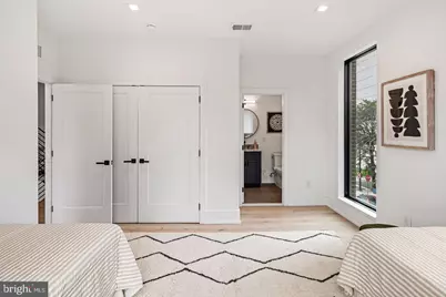 2324 Sansom Street, Philadelphia, PA 19103 - Photo 15