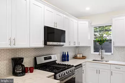 2117 Sears Street, Philadelphia, PA 19146 - Photo 3
