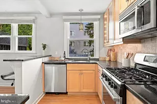 8053 Winston Rd, Philadelphia, PA 19118 - Photo 11