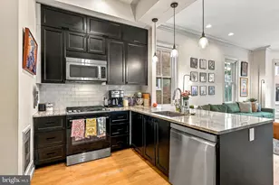 2112 Pine St, Philadelphia, PA 19103 - Photo 11
