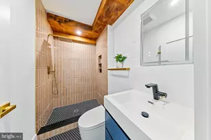 2506 E York St, Philadelphia, PA 19125 - Photo 15