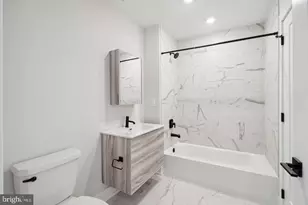 720 W Thompson St, Philadelphia, PA 19122 - Photo 11