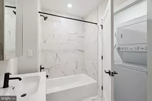 720 W Thompson St, Philadelphia, PA 19122 - Photo 13