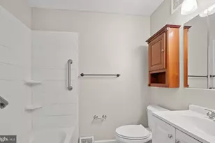 9878 Garvey Dr, Philadelphia, PA 19114 - Photo 9
