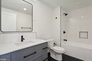 828 N 2nd St, Philadelphia, PA 19123 - Photo 3