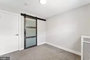 2833 S Sydenham St, Philadelphia, PA 19145 - Photo 13