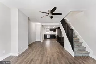 2833 S Sydenham St, Philadelphia, PA 19145 - Photo 5
