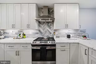 1711 Fitzwater St, Philadelphia, PA 19146 - Photo 17