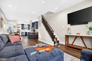 1644 S Lawrence St, Philadelphia, PA 19148 - Photo 3