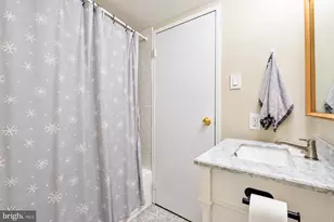1716 Wallace St, Philadelphia, PA 19130 - Photo 31