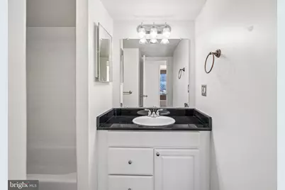 2001 Hamilton Street #1824, Philadelphia, PA 19130 - Photo 17
