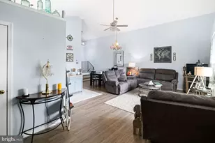 1908 Murray St, Philadelphia, PA 19115 - Photo 5