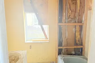 2342 N Beechwood St, Philadelphia, PA 19132 - Photo 9