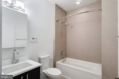 702 N Front Street #7, Philadelphia, PA 19123 - Photo 5