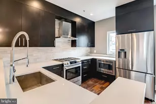 702 N Front St, Philadelphia, PA 19123 - Photo 3