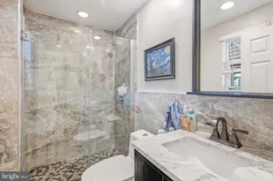 2520 S Cleveland St, Philadelphia, PA 19145 - Photo 15