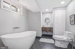 2520 S Cleveland St, Philadelphia, PA 19145 - Photo 23