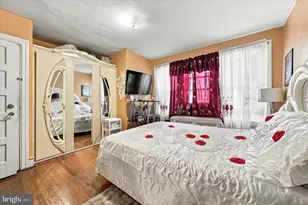 1041 Flanders Rd, Philadelphia, PA 19151 - Photo 9