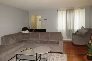 232 E Fariston Dr, Philadelphia, PA 19120 - Photo 3