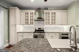 340 Fairmount Ave, Philadelphia, PA 19123 - Photo 11