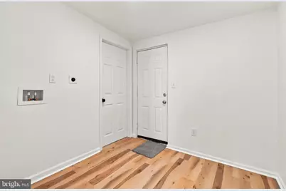906 W Rockland Street, Philadelphia, PA 19141 - Photo 13