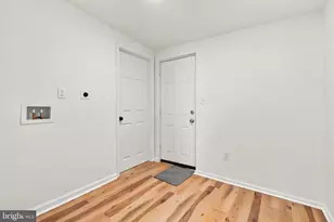 906 W Rockland St, Philadelphia, PA 19141 - Photo 13