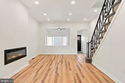 906 W Rockland Street, Philadelphia, PA 19141 - Photo 9