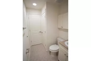 924 Pine St, Philadelphia, PA 19107 - Photo 9