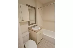 924 Pine St, Philadelphia, PA 19107 - Photo 11