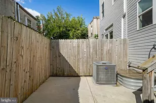 2242 N Howard St, Philadelphia, PA 19133 - Photo 13