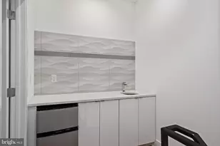 2242 N Howard St, Philadelphia, PA 19133 - Photo 27