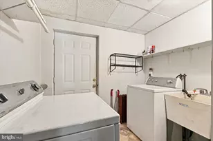 2208 S Darien St, Philadelphia, PA 19148 - Photo 13