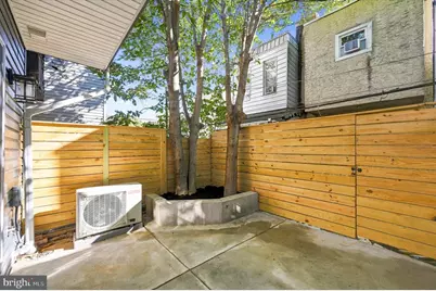 2437 S Reese Street, Philadelphia, PA 19148 - Photo 15