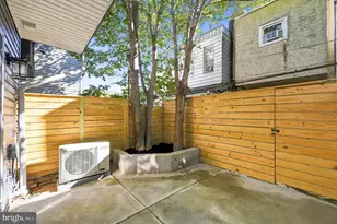 2437 S Reese St, Philadelphia, PA 19148 - Photo 15