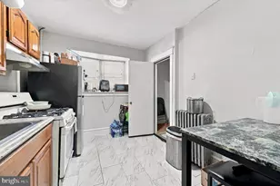 7076 Forrest Ave, Philadelphia, PA 19138 - Photo 37
