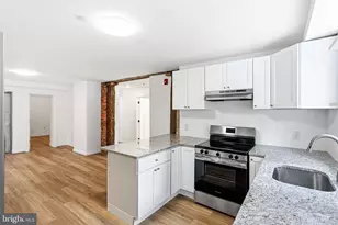 711 W Thompson St, Philadelphia, PA 19122 - Photo 3