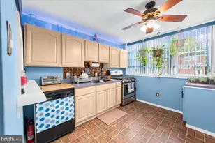 3028 Fairdale Rd, Philadelphia, PA 19154 - Photo 3