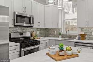 2536 E Gordon St, Philadelphia, PA 19125 - Photo 13