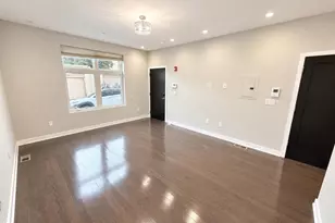 755 N Capitol St, Philadelphia, PA 19130 - Photo 3