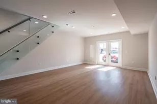 2705 Priya Ln, Philadelphia, PA 19131 - Photo 7