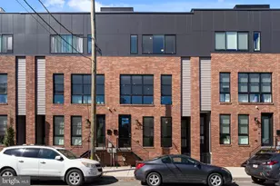 662 N 13th St, Philadelphia, PA 19123 - Photo 1