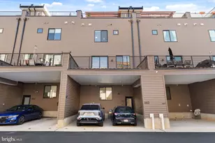 662 N 13th St, Philadelphia, PA 19123 - Photo 5