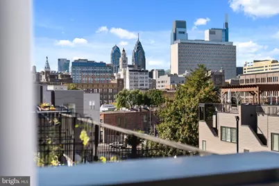 662 N 13th Street, Philadelphia, PA 19123 - Photo 3