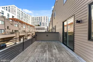 662 N 13th St, Philadelphia, PA 19123 - Photo 13