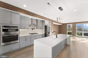 662 N 13th St, Philadelphia, PA 19123 - Photo 9